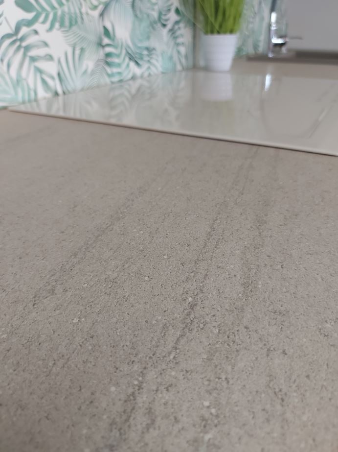 Firenze konyhabútor - 335x219 cm, Evo gloss matt Mint zöld / festett kasmír szín, világos beton munkalap
