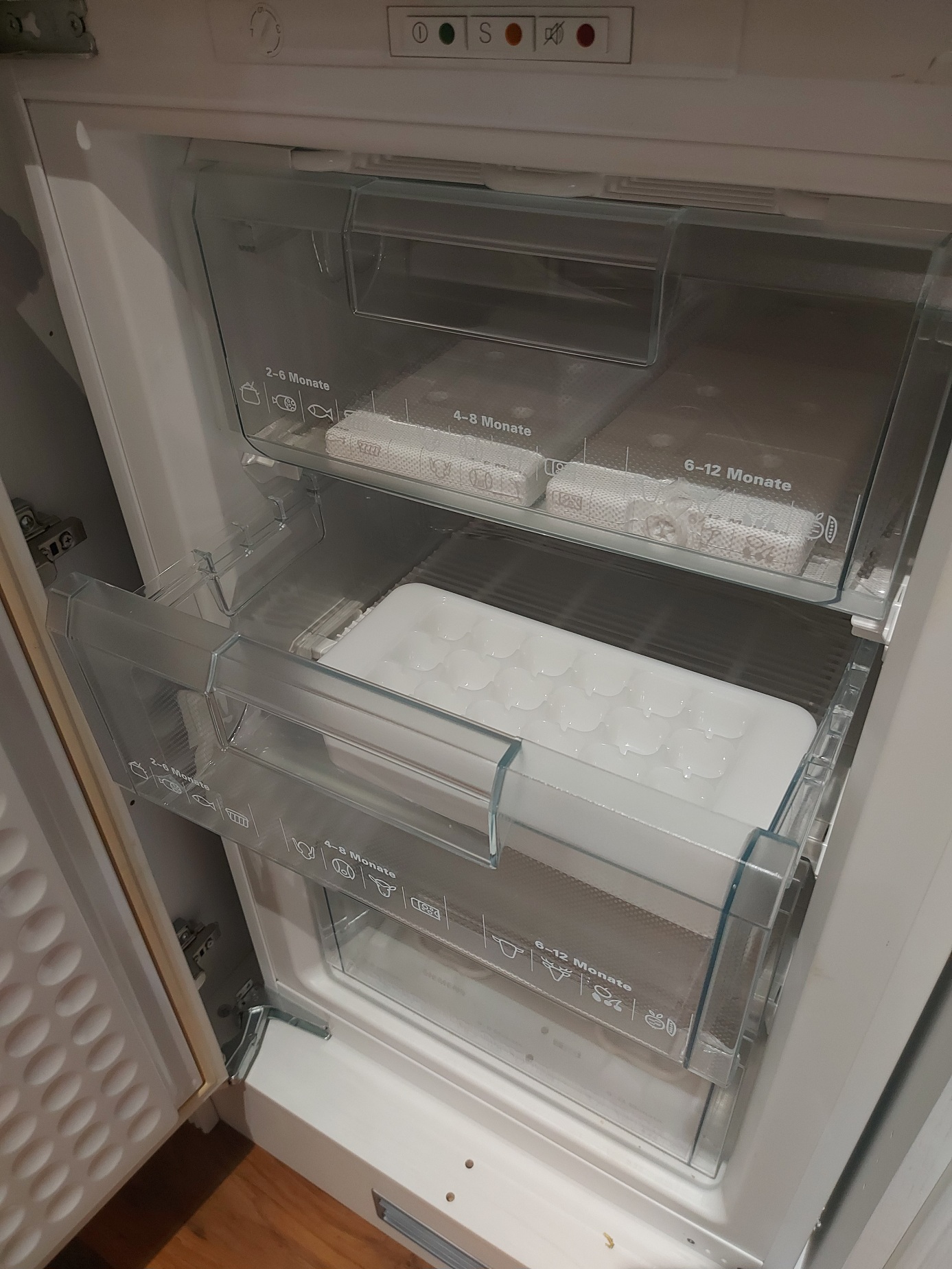 Siemens SIE GI12B440 beépíthető fagyasztószekrény