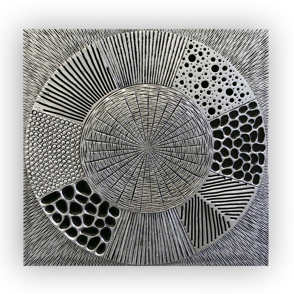 171965 Mysterios falikép fa  ,ezüst/fekete struktuált faelemekkel,kézzel készült