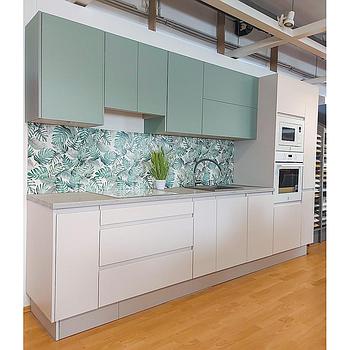 Firenze konyhabútor szett 4 háztartási géppel,mosogatótállal,csappal - 337x204 cm, Evo gloss matt Mint zöld / festett púder szín, világos beton munkalap